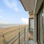 In With Sea Views Apartamento