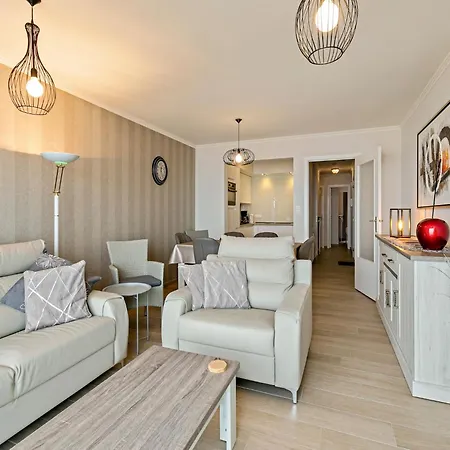 In With Sea Views Lejlighed