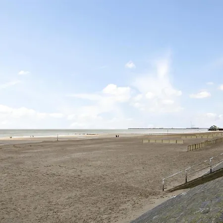Apartament In With Sea Views Blankenberge