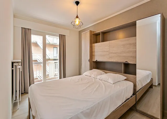 In With Sea Views 公寓