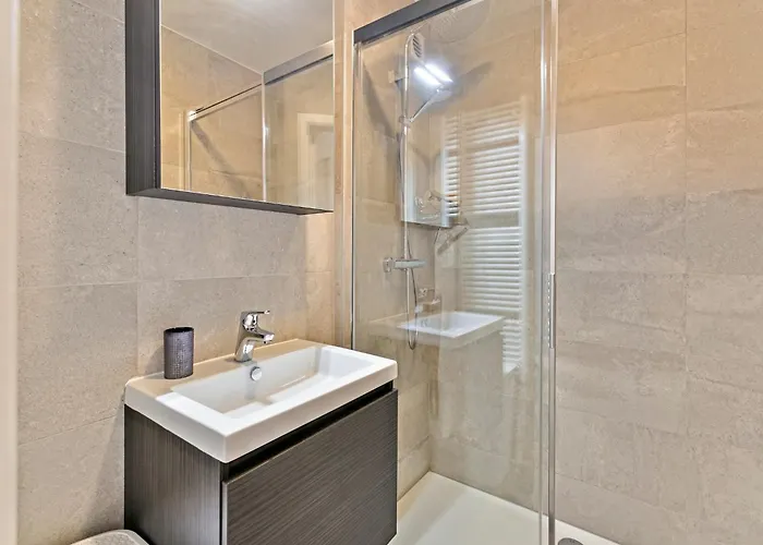 In With Sea Views 布兰肯贝赫